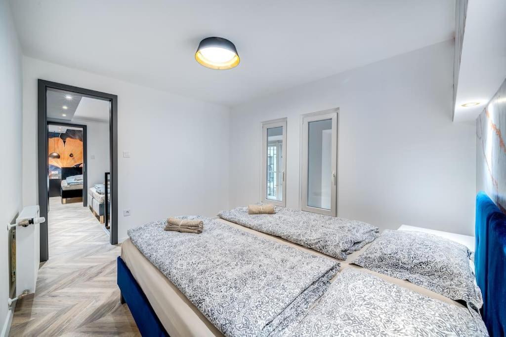 Loft 8 - Grand Stylish With Parking Budapešť