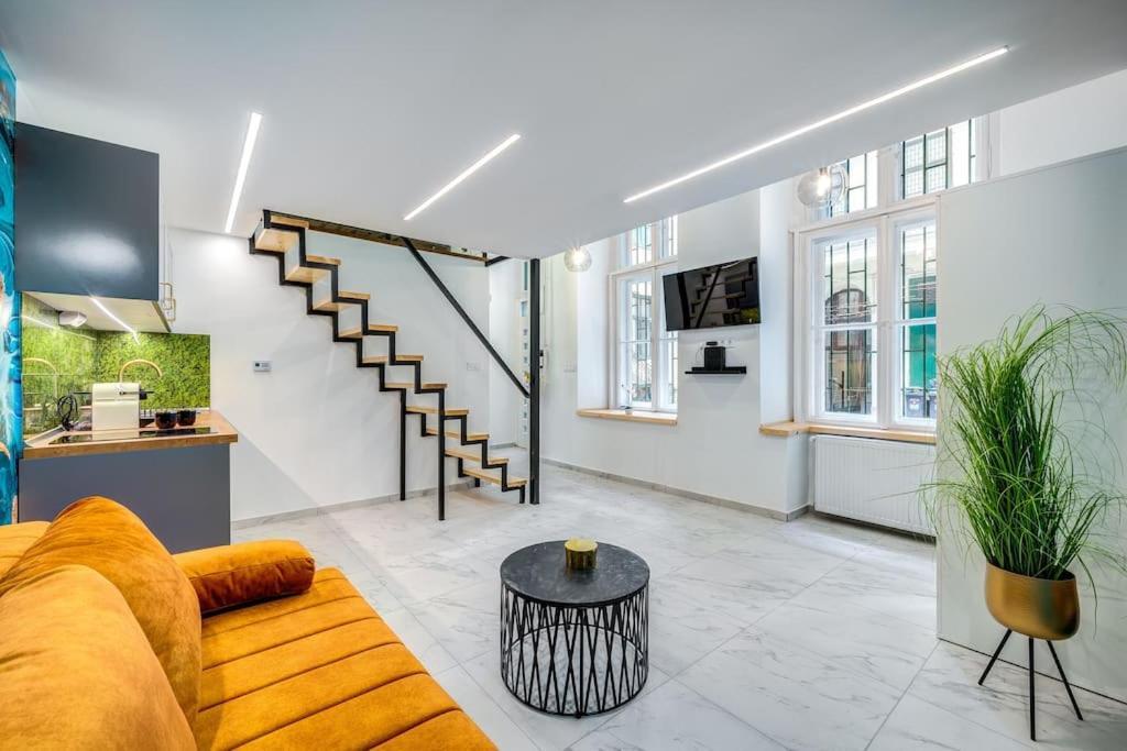 Loft 8 - Grand Stylish With Parking Apartmán *